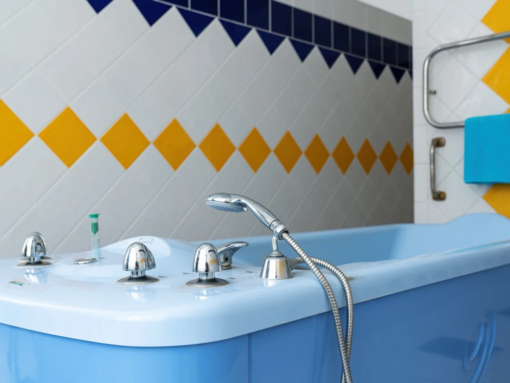 Бальнеотерапия: лечебные ванны